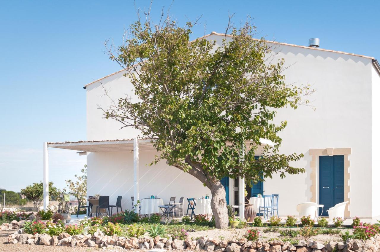 B&B Casa Del Faro Sanvallero Adults Only Portopalo Di Capo Passero ภายนอก รูปภาพ