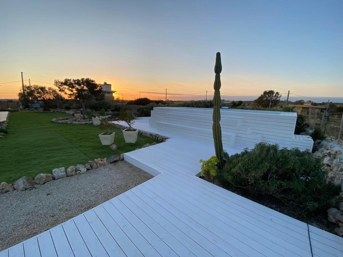 B&B Casa Del Faro Sanvallero Adults Only Portopalo Di Capo Passero ภายนอก รูปภาพ