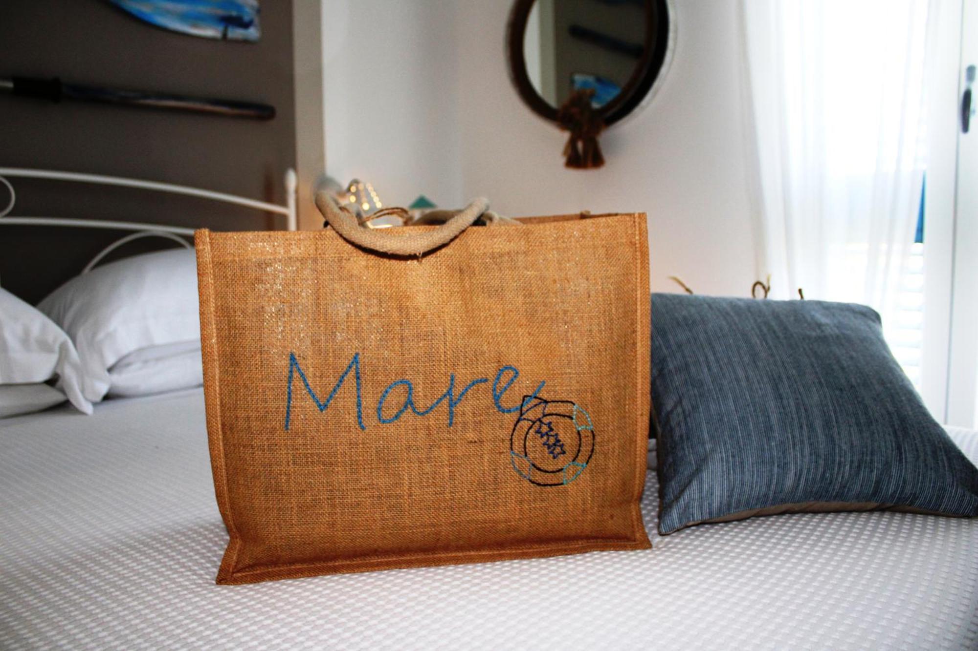 B&B Casa Del Faro Sanvallero Adults Only Portopalo Di Capo Passero ภายนอก รูปภาพ
