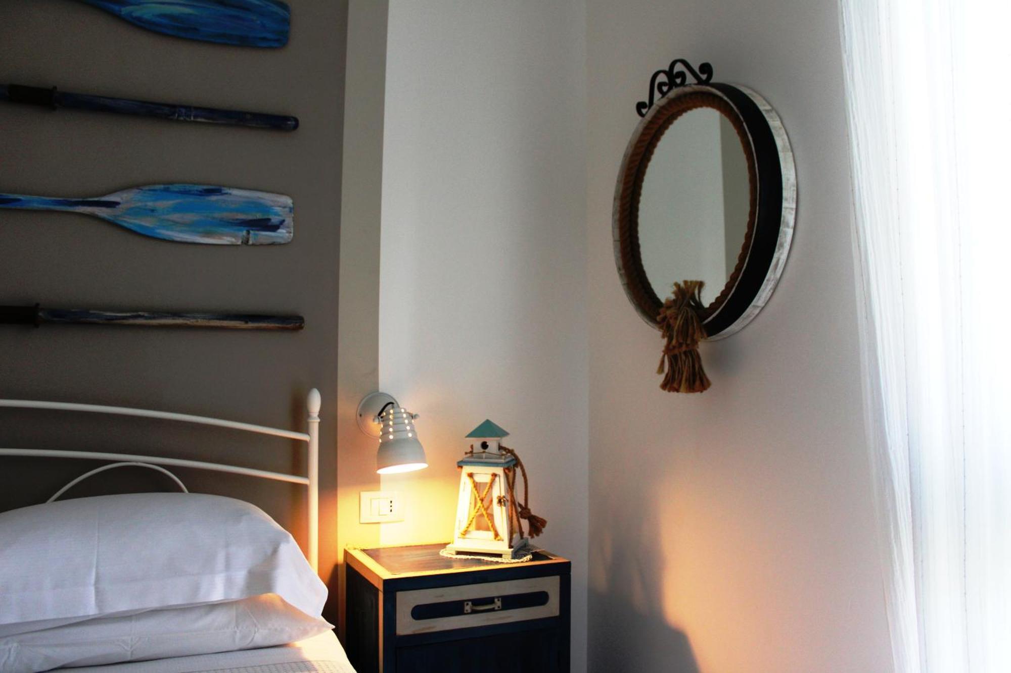 B&B Casa Del Faro Sanvallero Adults Only Portopalo Di Capo Passero ภายนอก รูปภาพ